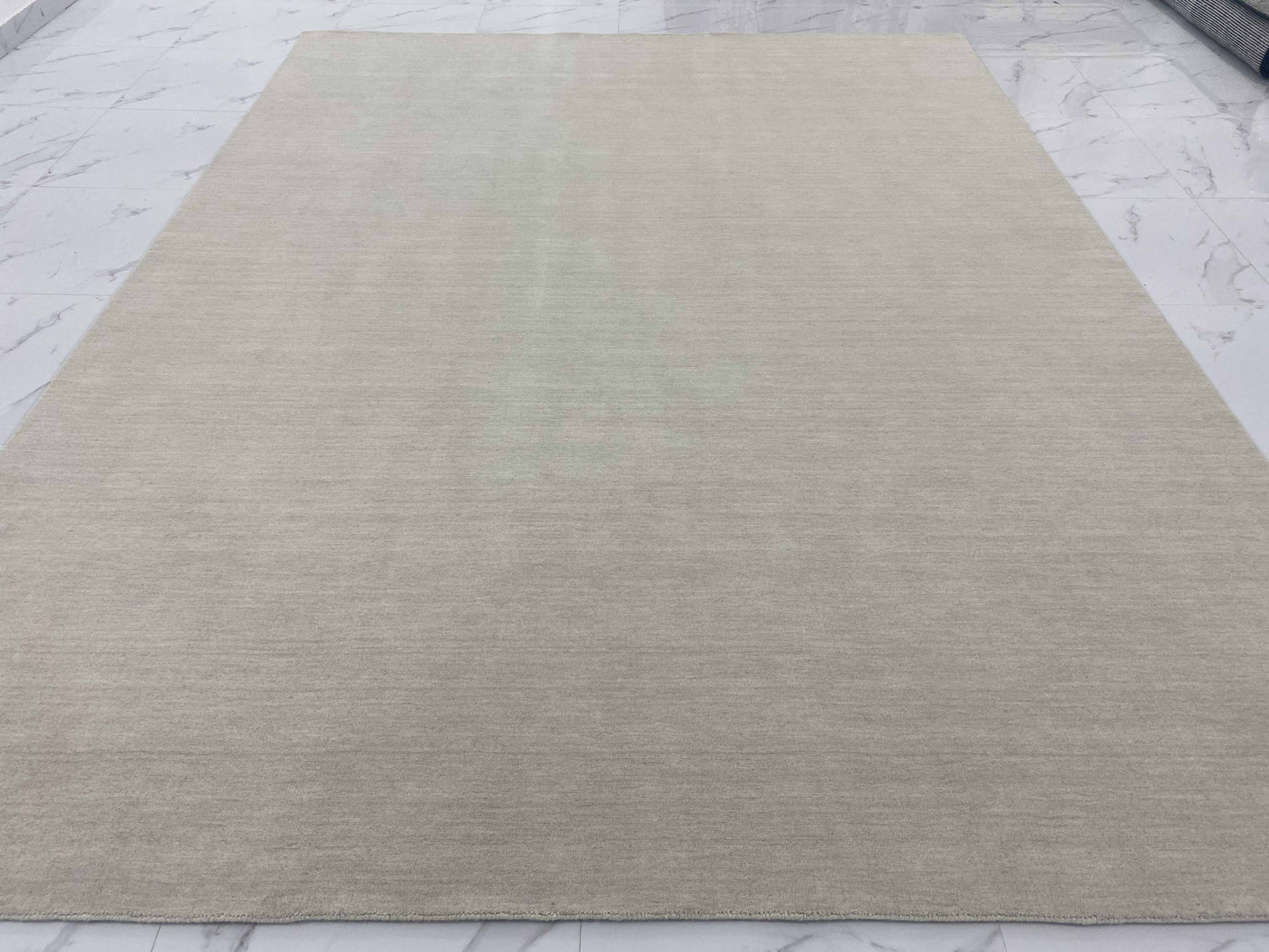 Hand-Loom Modern Rug 363x275cm
