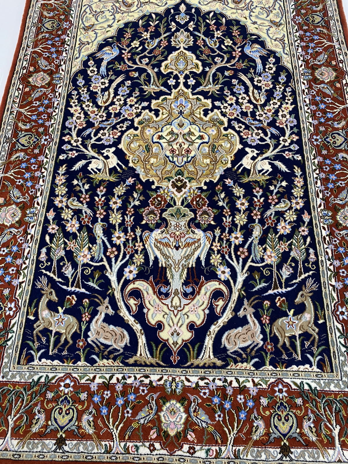 Superfine Isfahan Tree-of-life 160x109cm | Rug# 10110 (APA)