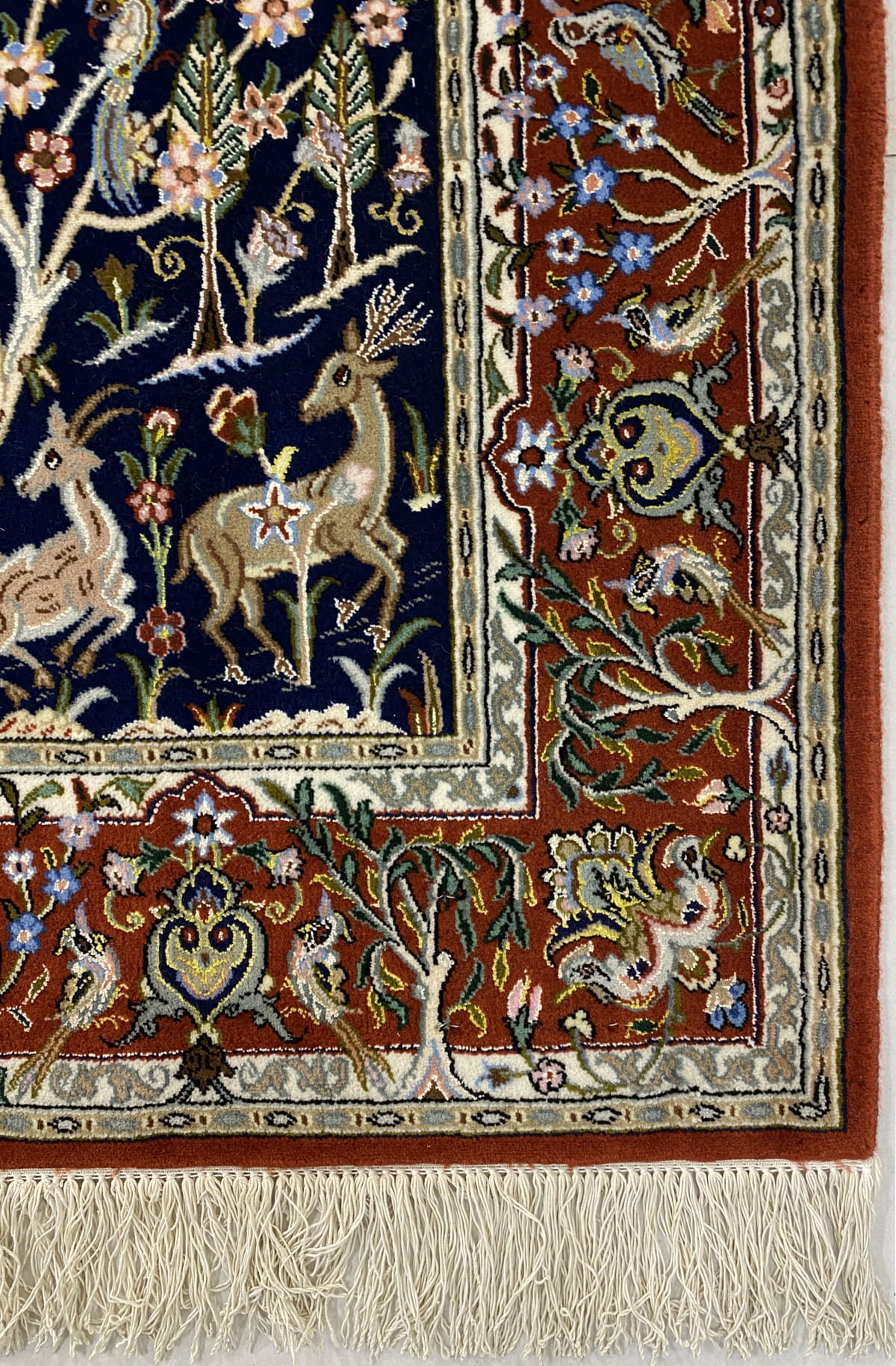Superfine Isfahan Tree-of-life 160x109cm | Rug# 10110 (APA)