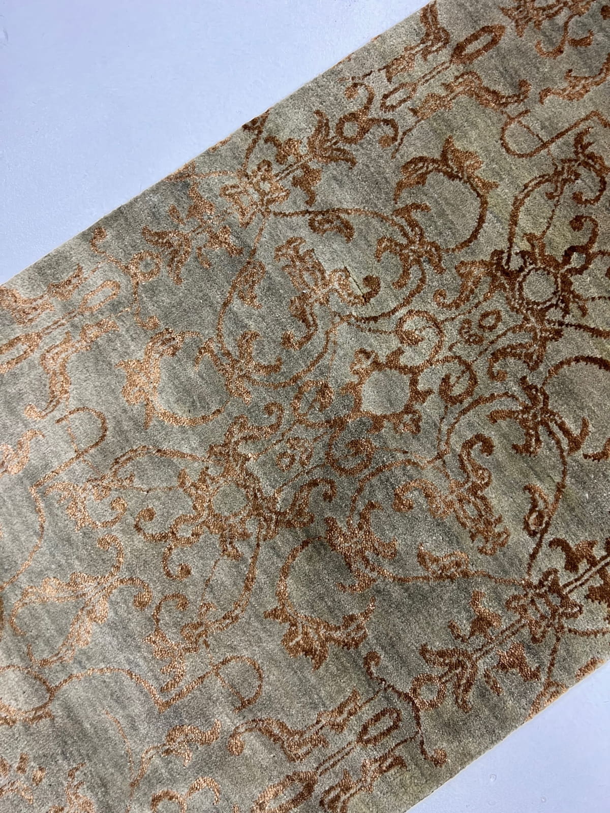 Hand knotted Indo Damask designer hall-runner 248x76cm | Rug# 23322
