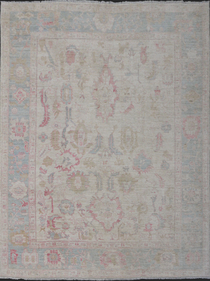Classic rug in 17th-C Oushak design, organic dyes, 304x242cm | Rug# 26188 (OA)