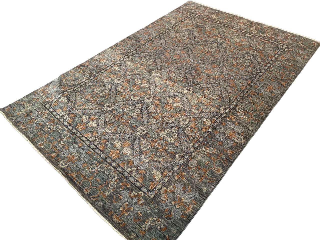 Turkaman weave carpet in 16th century Safavid design, 278x181cm | Rug# 26795