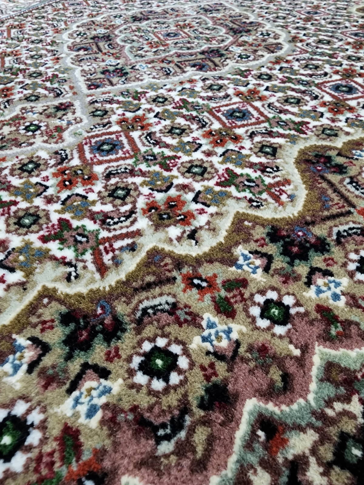 Superfine Amritsar Tabriz 95x65cm | Rug# 31045