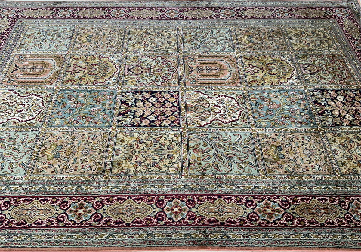 Kashmir pure Silk pile Rug 190x123cm | Rug# 31216