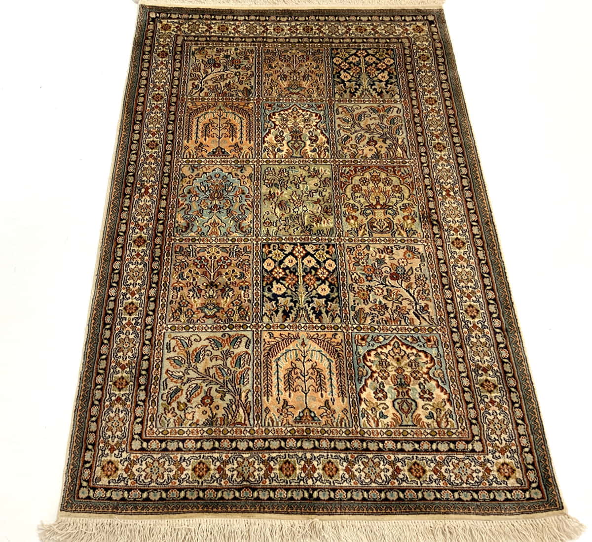 Srinagar Kashmir, pure silk pile, 125x80cm | Rug# 31600