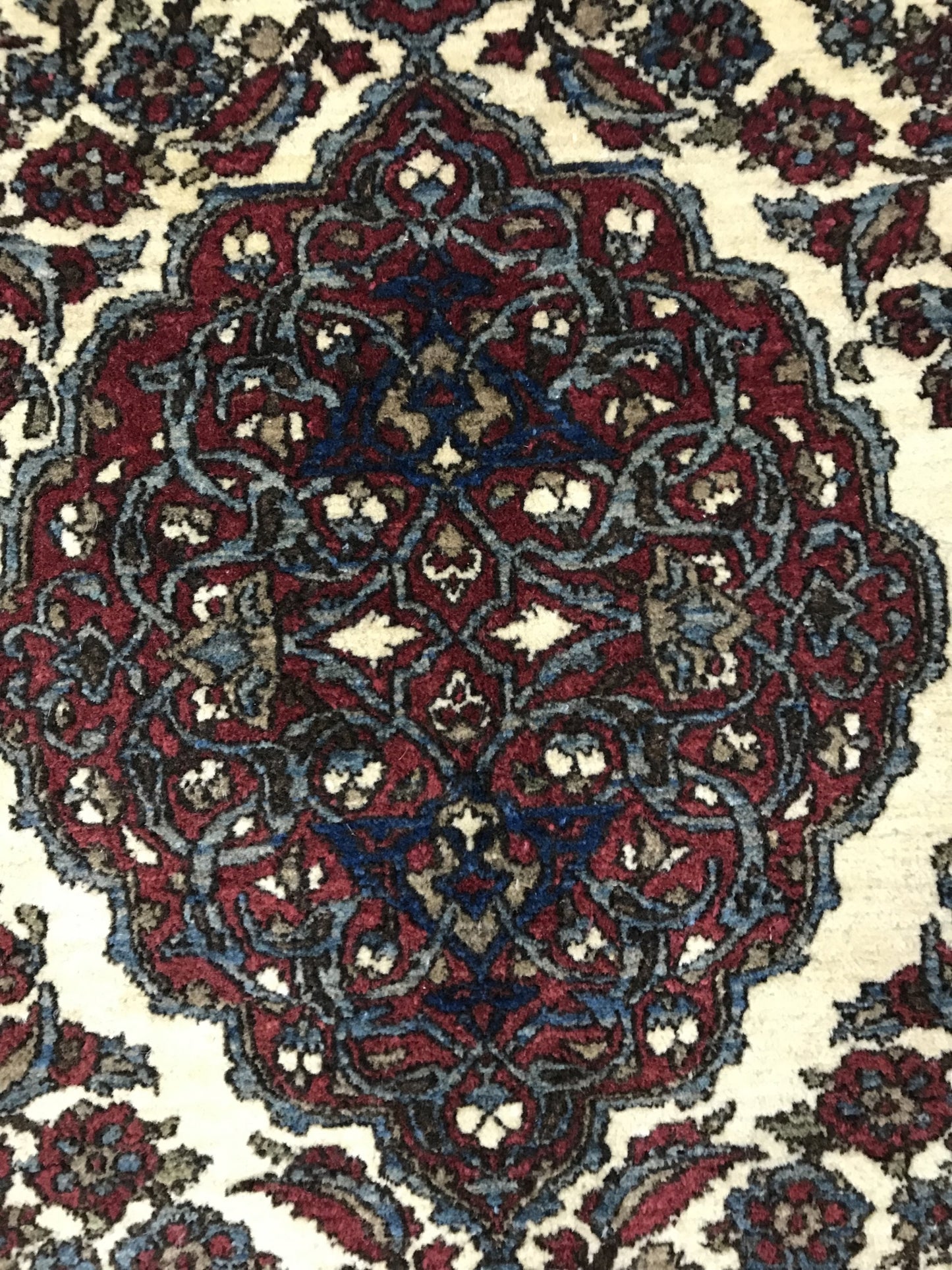 Antique Mobarakeh-Isfehan, circa 1910, Persia, 205x146cm | Rug# 6255