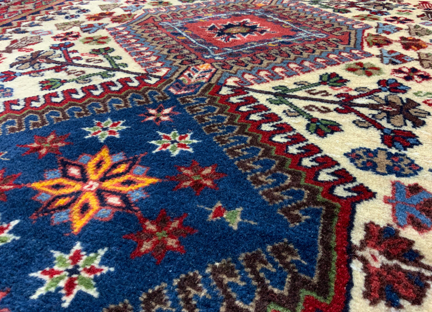 Yalameh-Aliabad, circa 1990, all wool, south Persia 149x97 cm | Rug#10364