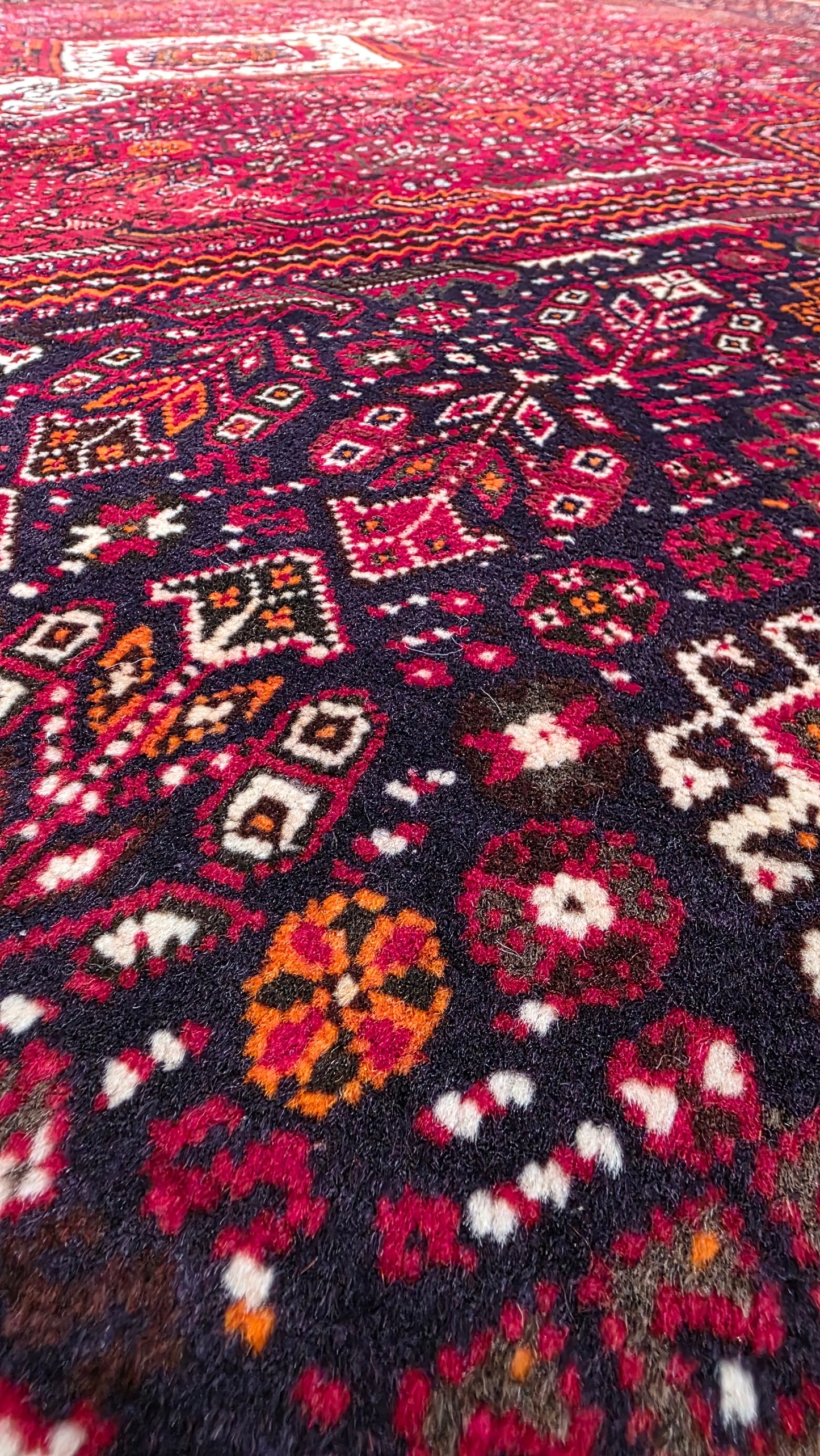 Nomadic Qashqai-Kashkuli, Persia, 283x174cm | Rug# 10440