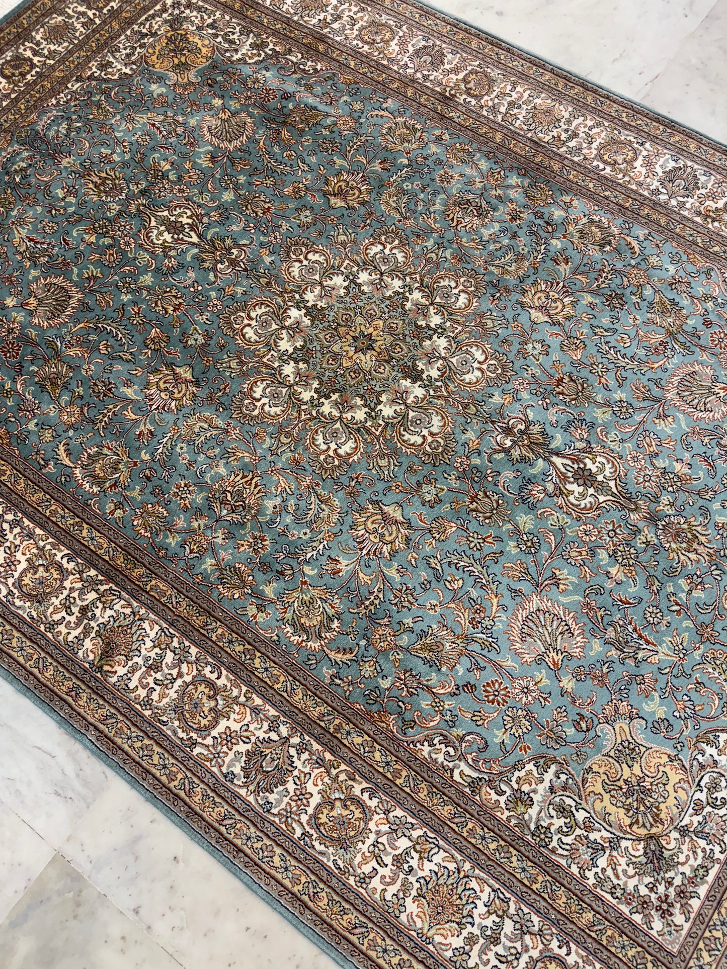 Hand knotted Kashmir pure silk 247x169cm | Rug# 32056