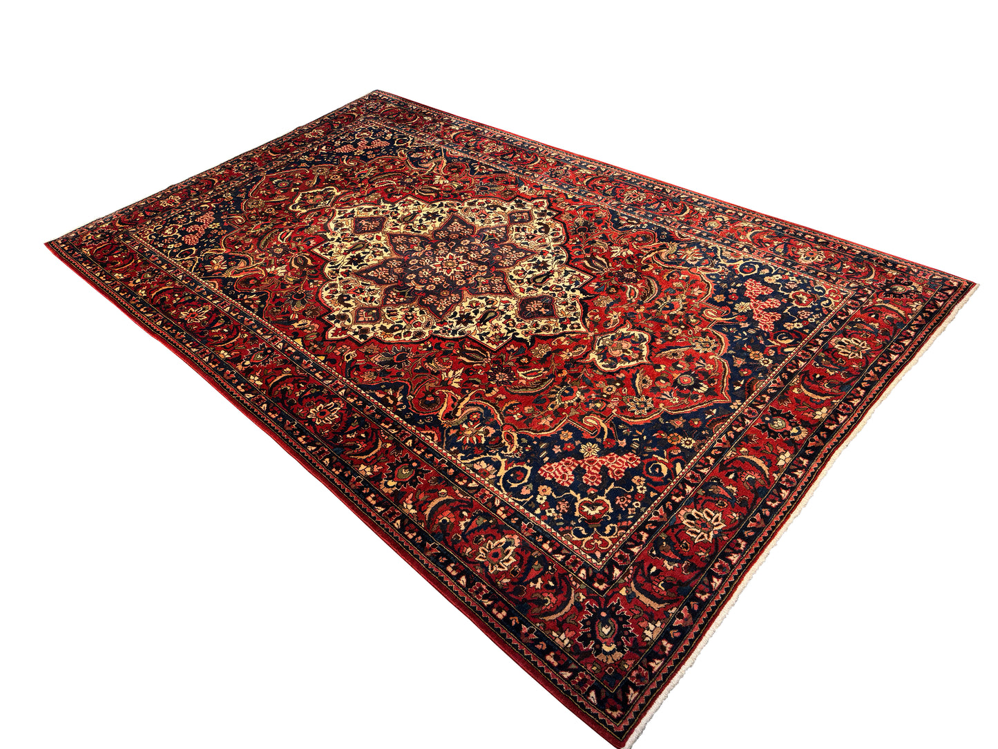Chaleh-shotor Bakhtiar design double wefts 332x210cm | Rug# 4028