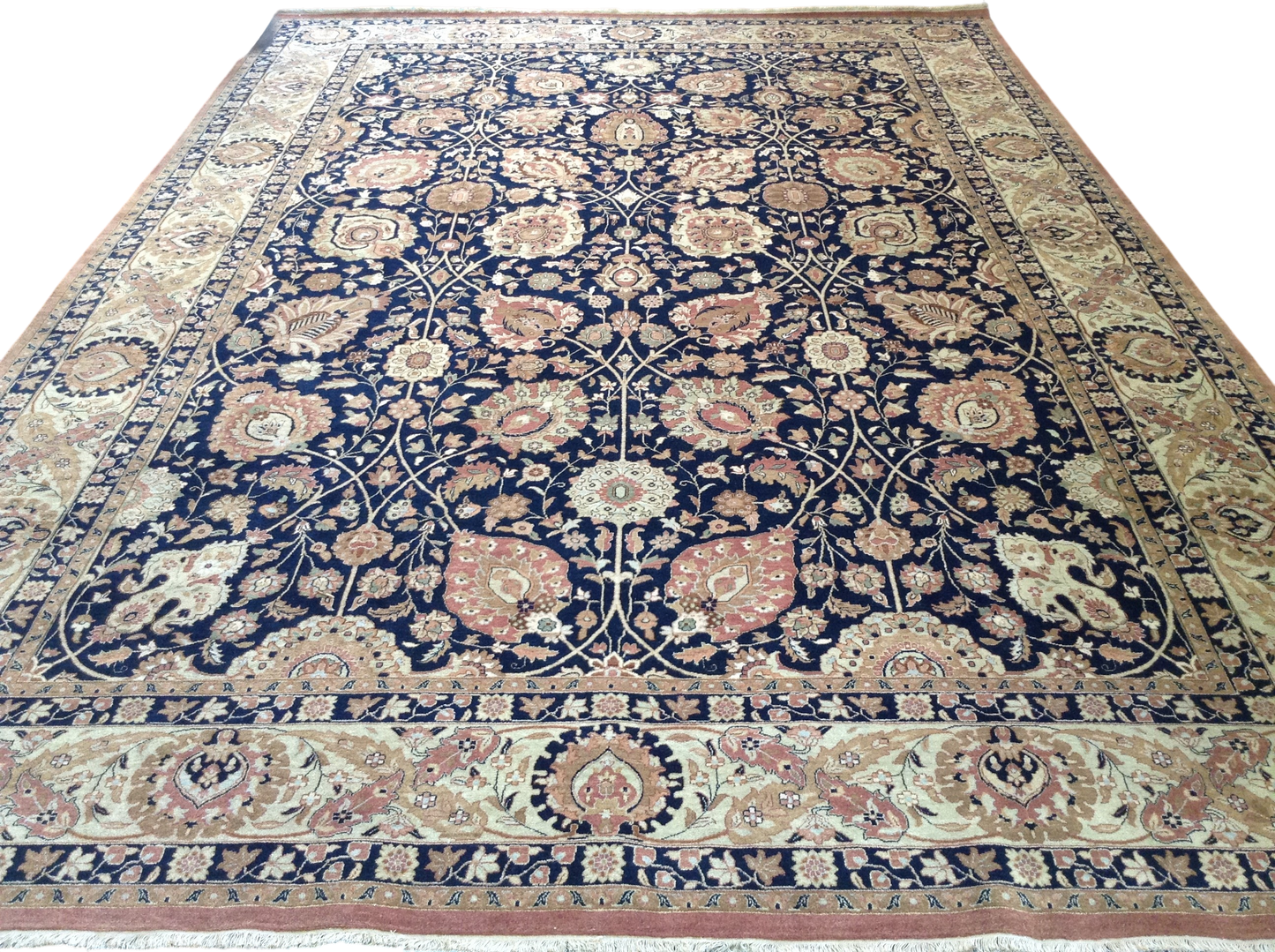 Superfine 19th c Tabriz design, vegetable dyes and fine wool 426x302 cm | Rug# 30018