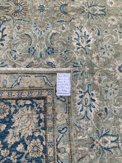 Vintage and distressed Persian Kerman 347x270cm | Rug# 27148