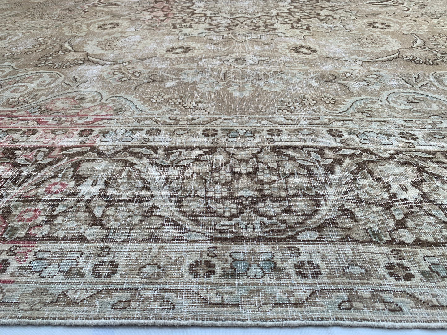 Vintage and distressed Persian Kerman 380x297cm | Rug# 27151