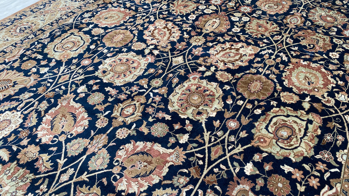Superfine 19th c Tabriz design, vegetable dyes and fine wool 426x302 cm | Rug# 30018
