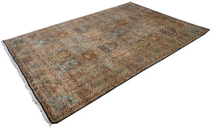 Fine Srinagar, 100% silk pile on a cotton warp  316x219 cm | Rug# 31228