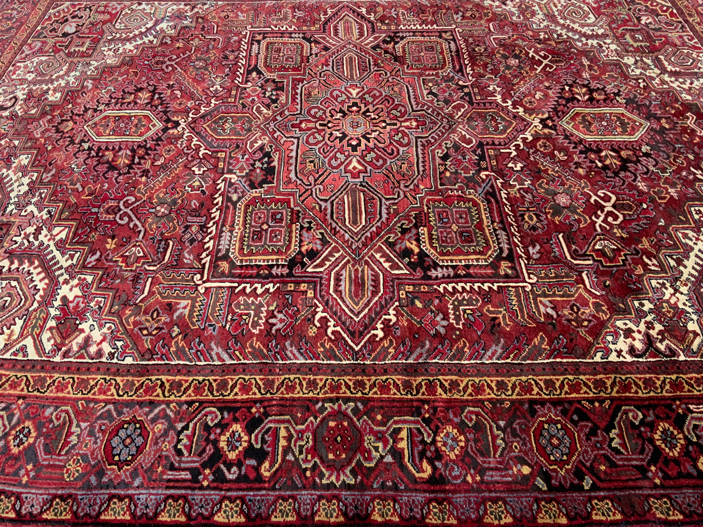 Vintage Persian Heriz Rug 371x280cm | Rug# 10327