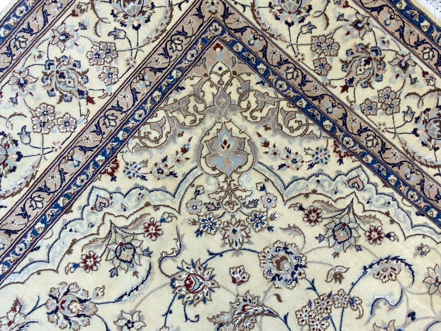 Superfine Nain , wool & silk, Persia 352x253cm | Rug# 10290