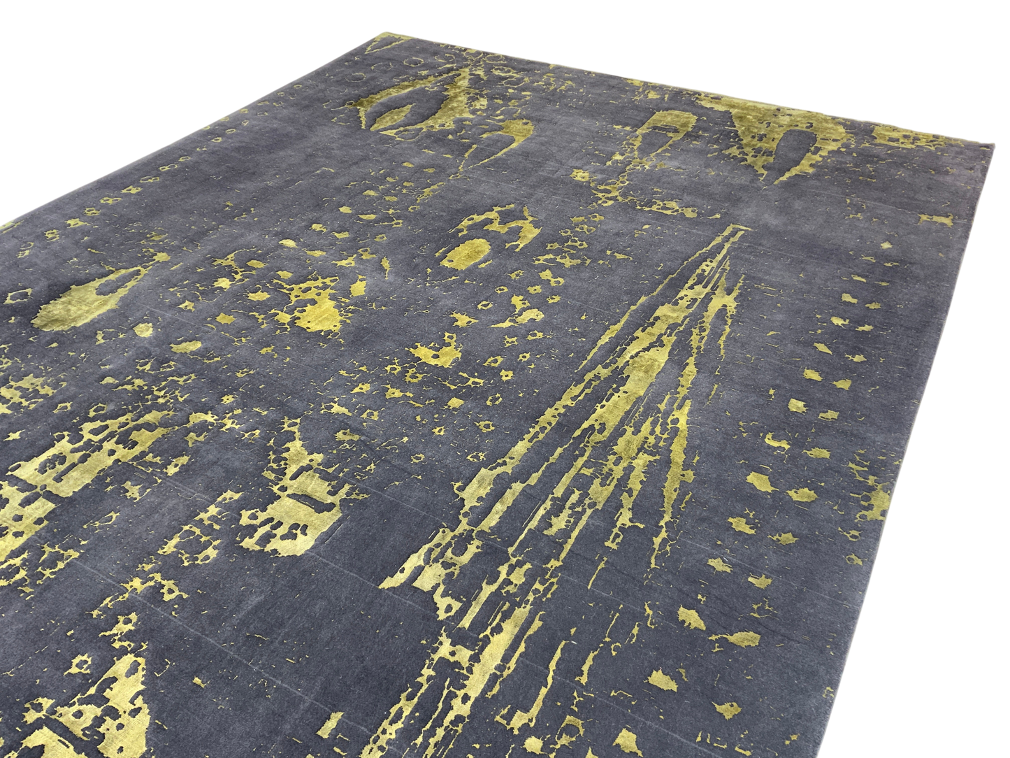 A Jakard-loom rug woven with fine Persian wool and bamboo silk pile  390x298cm | Rug# 10678