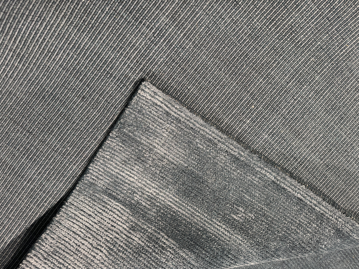 Scandinavian Texture design, Hand-Loom quality 300x250 cm | Rug# 30988
