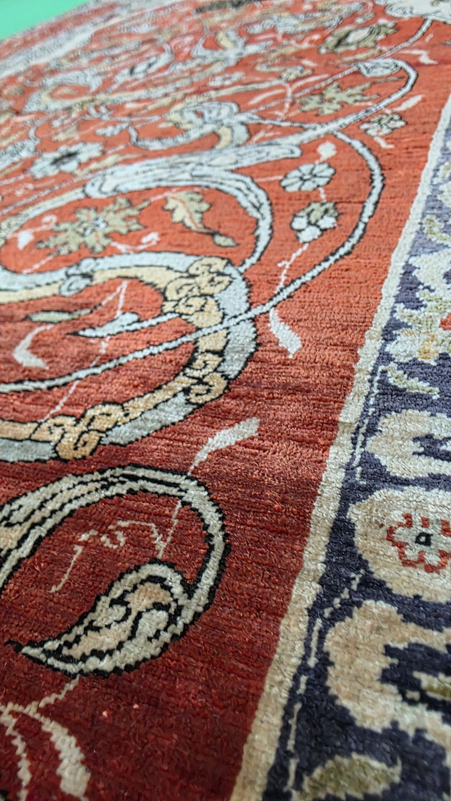 Superfine, Herekeh, circa 1935 , pure silk pile 131x77cm | Rug# 11543