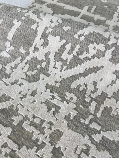 Hand-Knotted Abstract Designer Runner Rug 364x83 cm | Rug# 31454