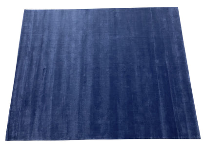 A luxurious contemporary rug, hand-loomed in a soft plush 306x249cm | RUG#31514