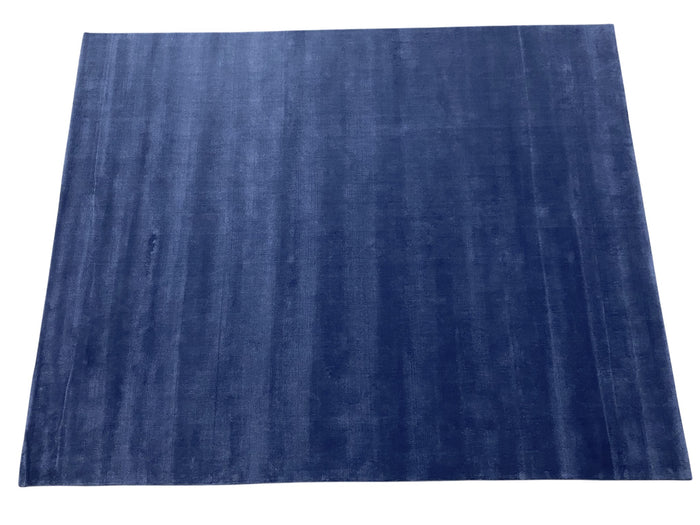 A luxurious contemporary rug, hand-loomed in a soft plush 306x249cm | RUG#31514