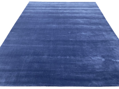 A luxurious contemporary rug, hand-loomed in a soft plush 306x249cm | RUG#31514