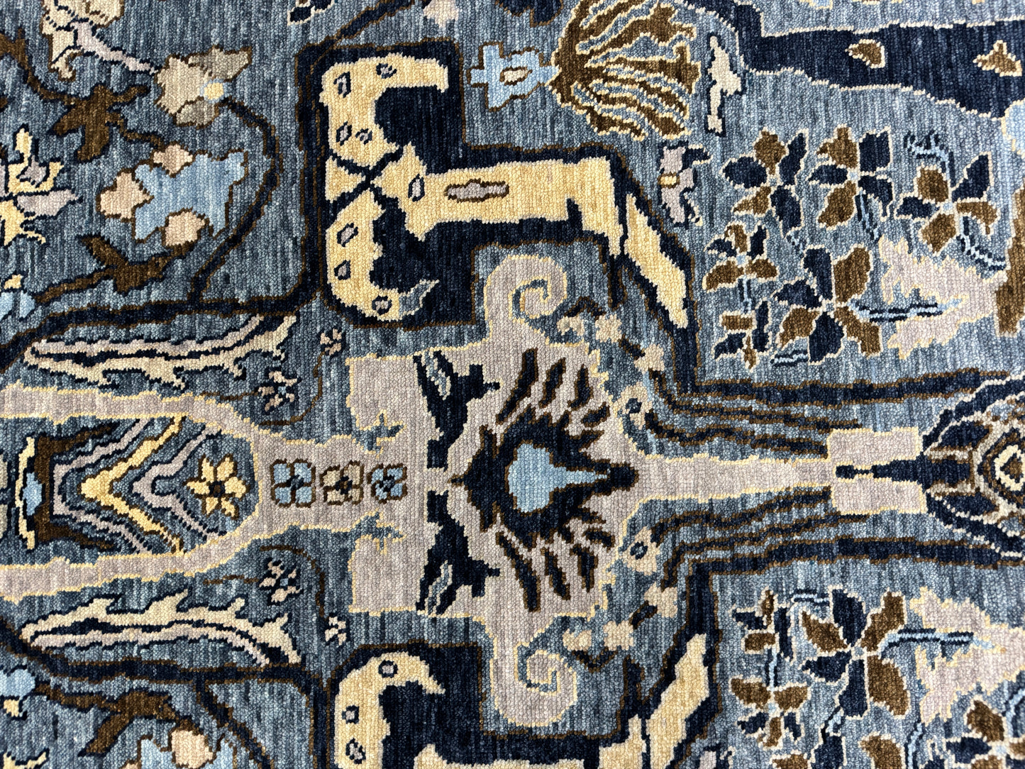16th-century Agra,16th.c Garous design 373X281cm | Rug# 31714