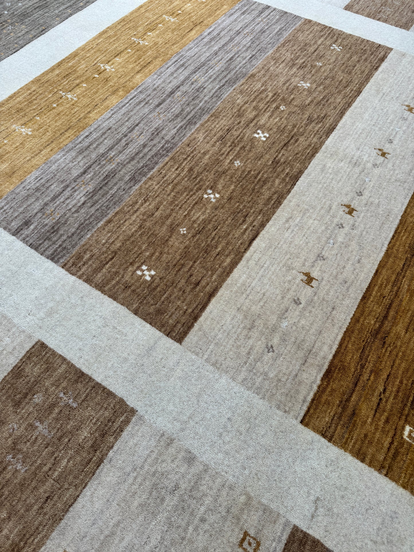 modern Gabbeh rug, India 276x187cm | RUG# 31860