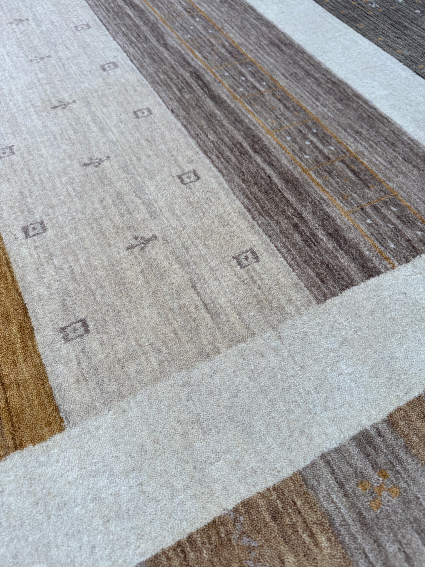 modern Gabbeh rug, India 276x187cm | RUG# 31860