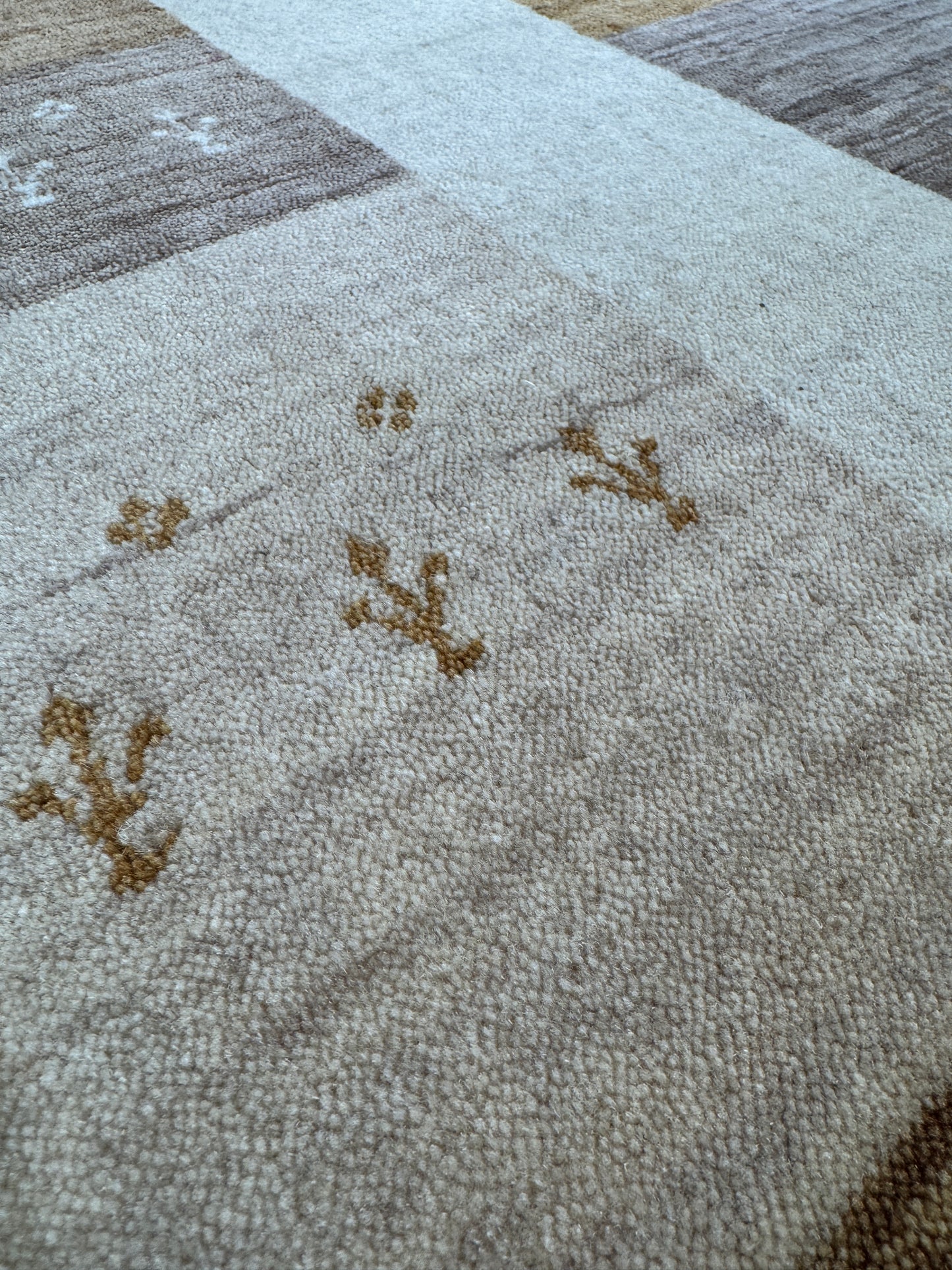 modern Gabbeh rug, India 276x187cm | RUG# 31860