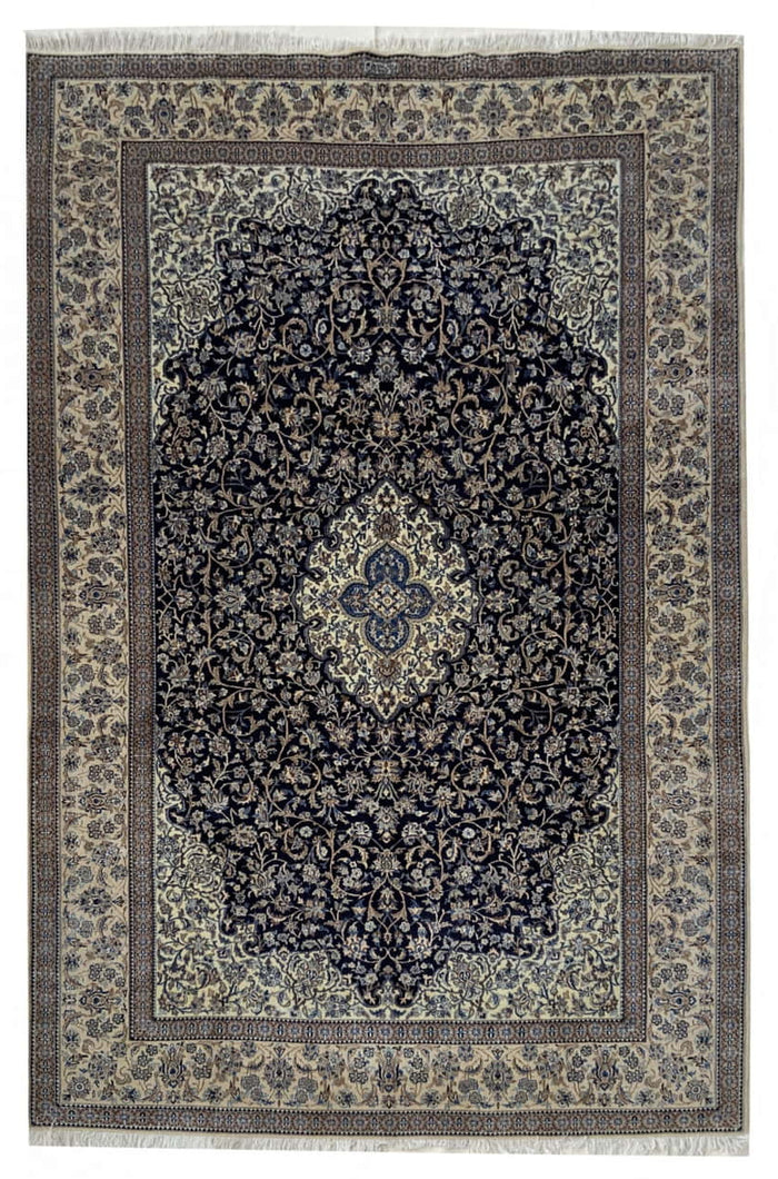 Superb 6LA Nain 330x218cm