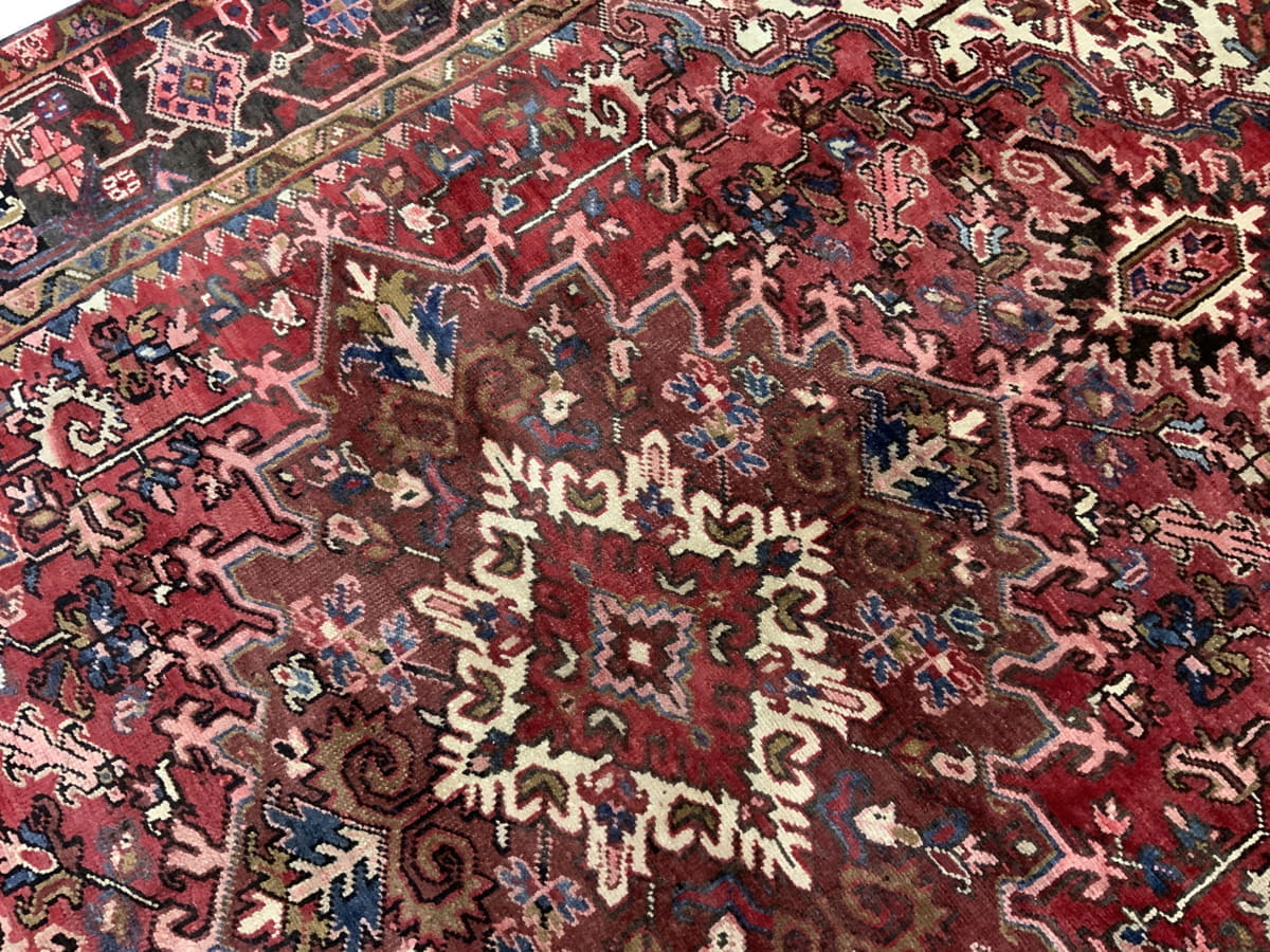 Persian Heriz Carpet 291x206cm