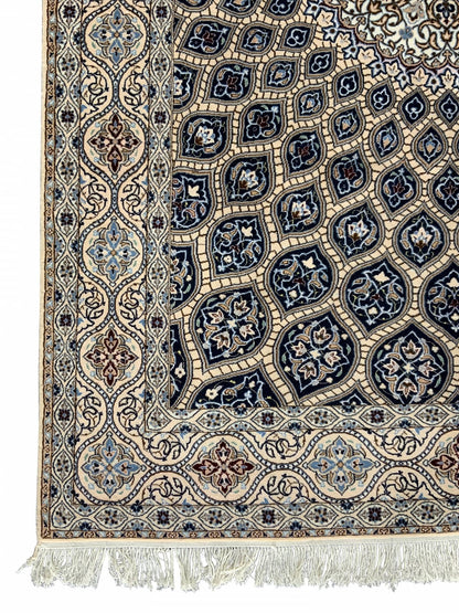 Superfine Nain 6LA 227x150cm | Rug# 10334