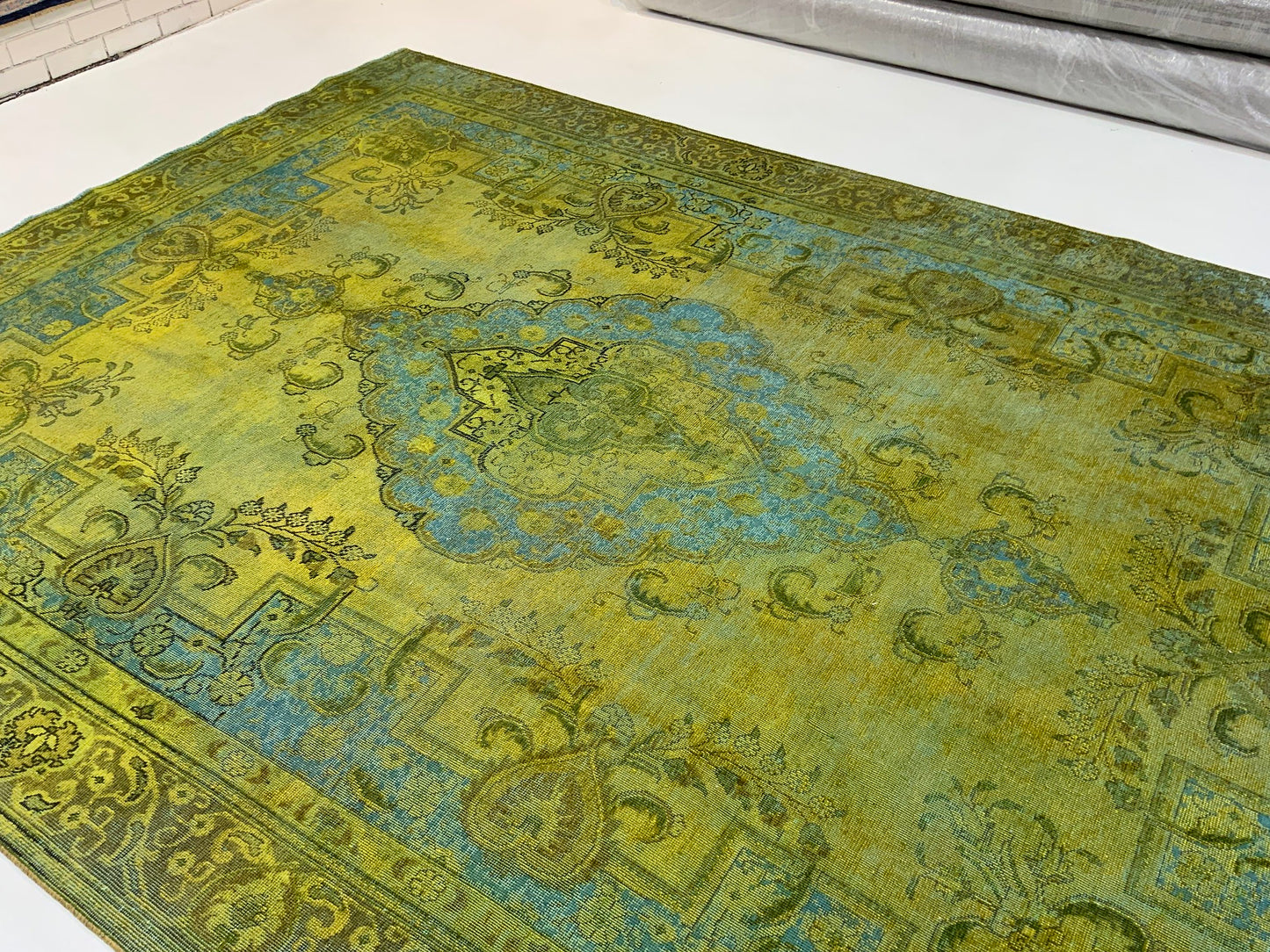 Vintage-Distressed Overdyed Rug 374x272cm | Rug# 10636