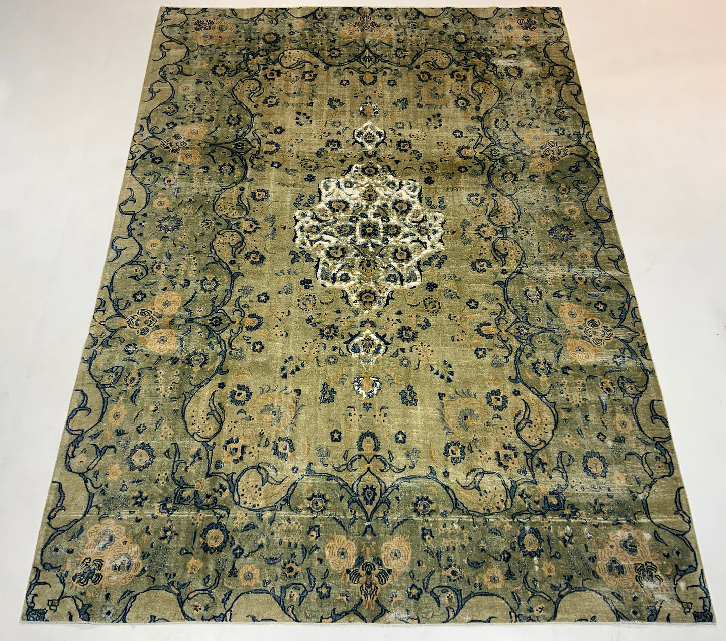 Vintage-Distressed Overdyed Rug 402x282cm | Rug# 10641