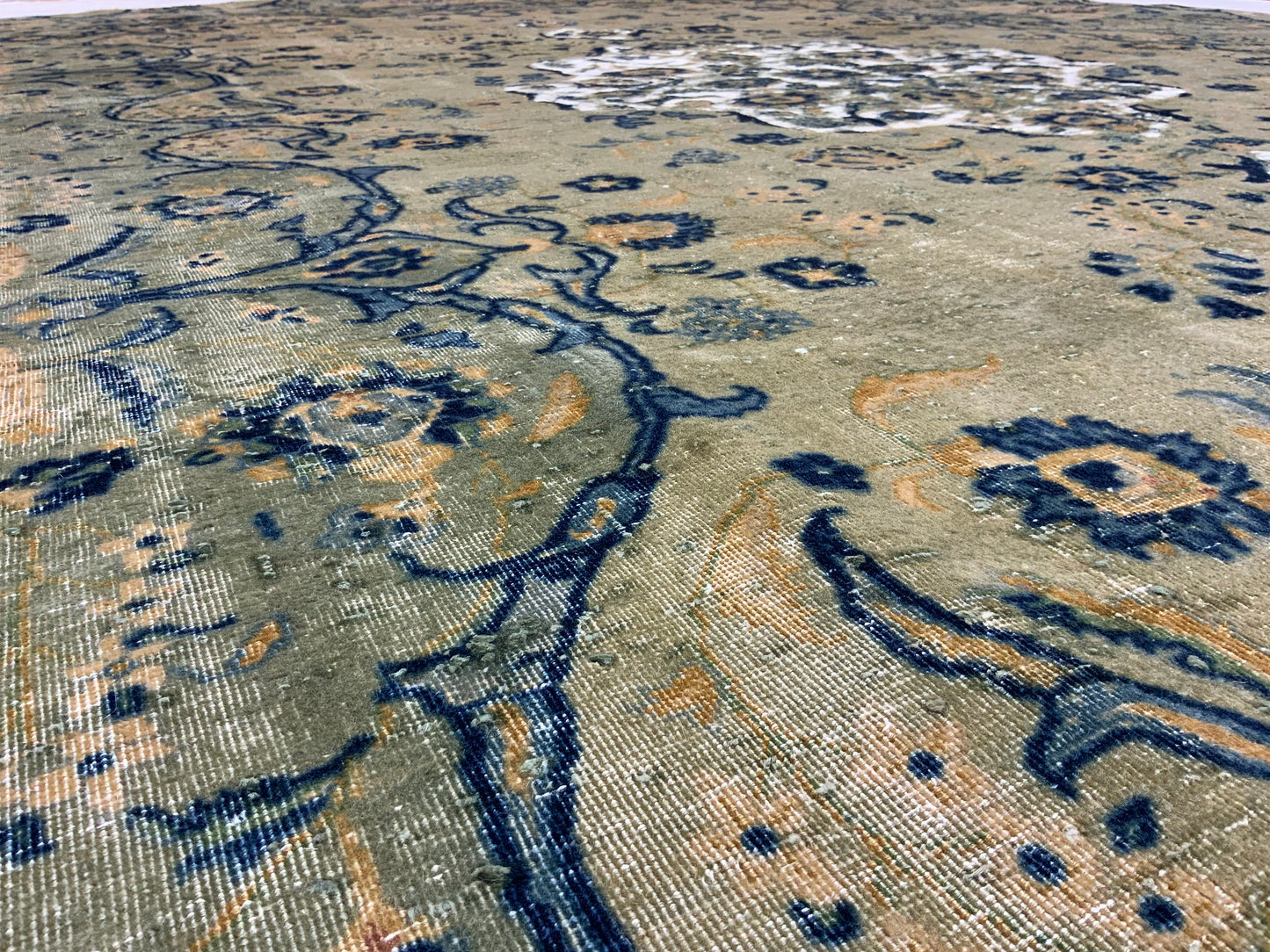 Vintage-Distressed Overdyed Rug 402x282cm | Rug# 10641