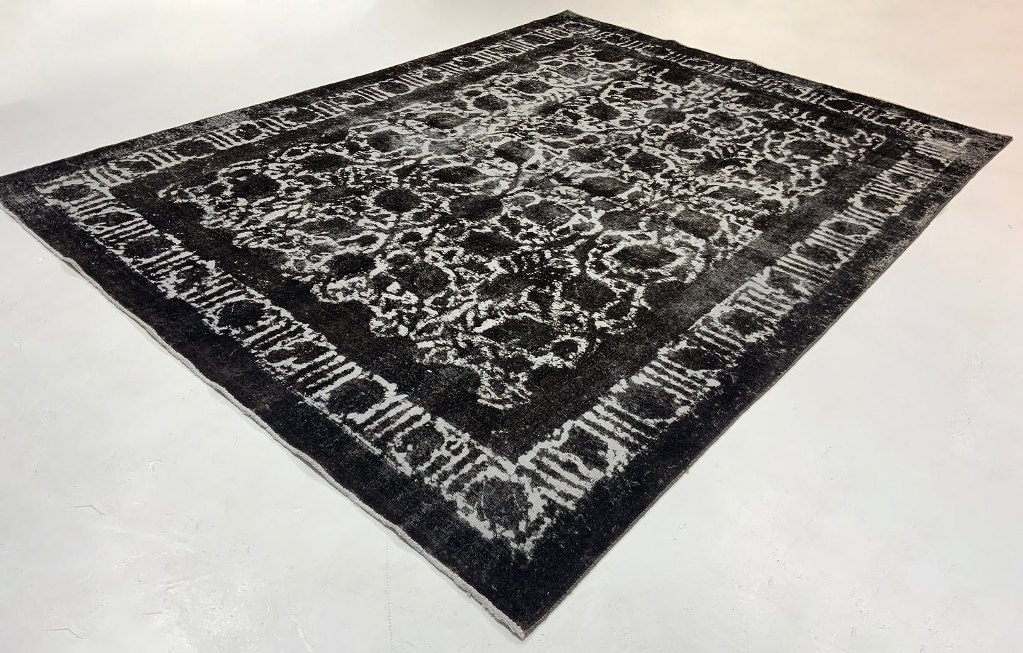 Vintage-Distressed Overdyed Rug 400x298cm | Rug# 10646