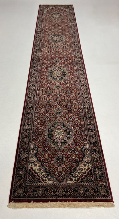 Superfine Amritsar Runner 403x78cm