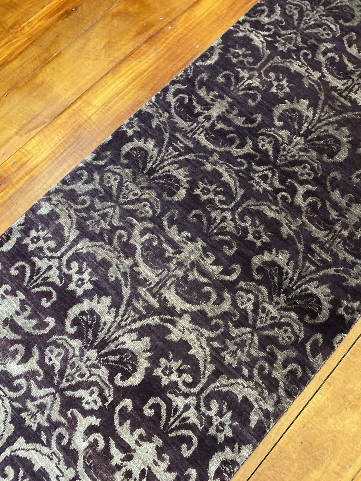 Damask Designer Rug 237x73cm | Rug# 23324