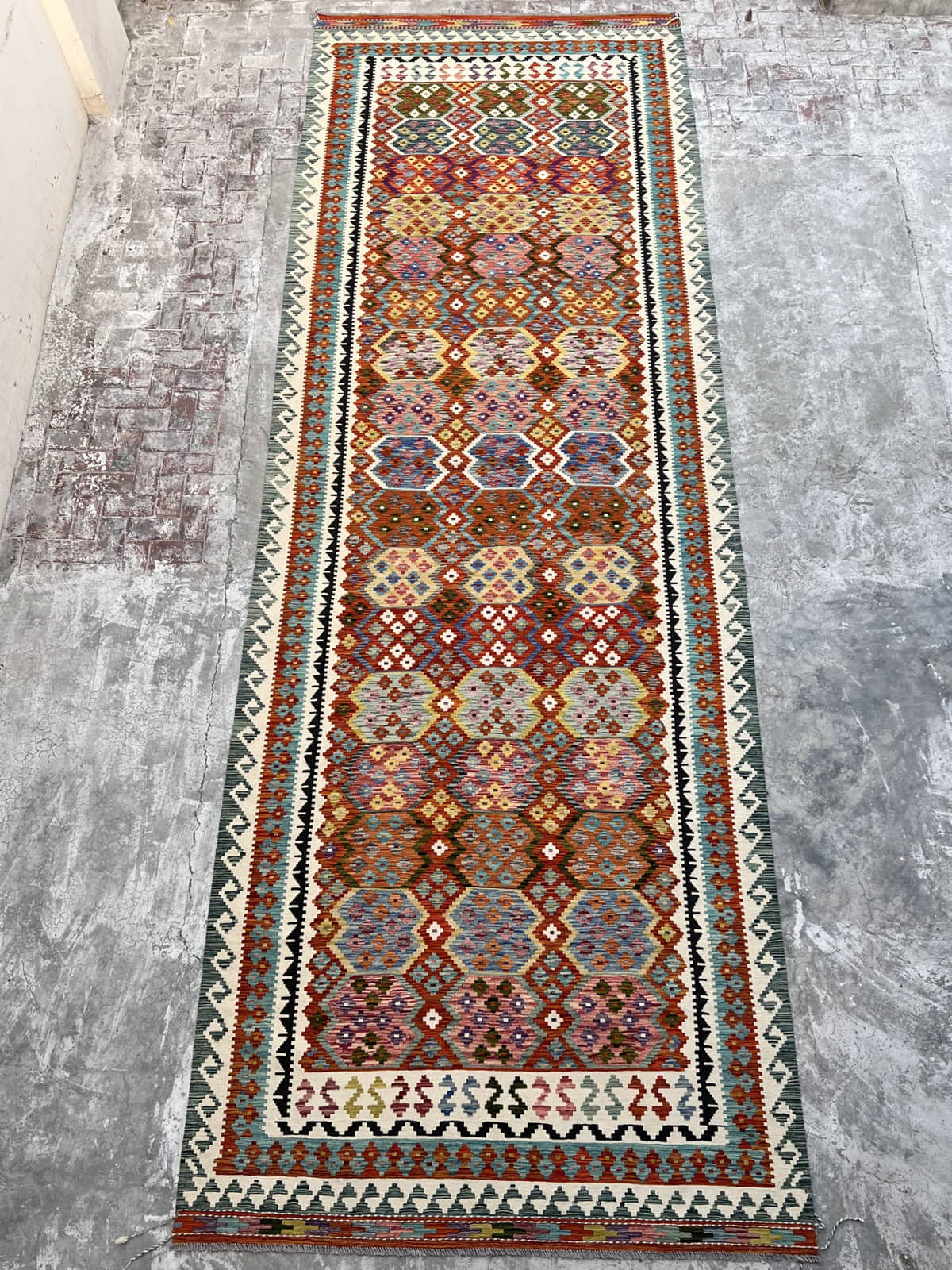 Oversized Galleria Kilim-Rug 598x200cm