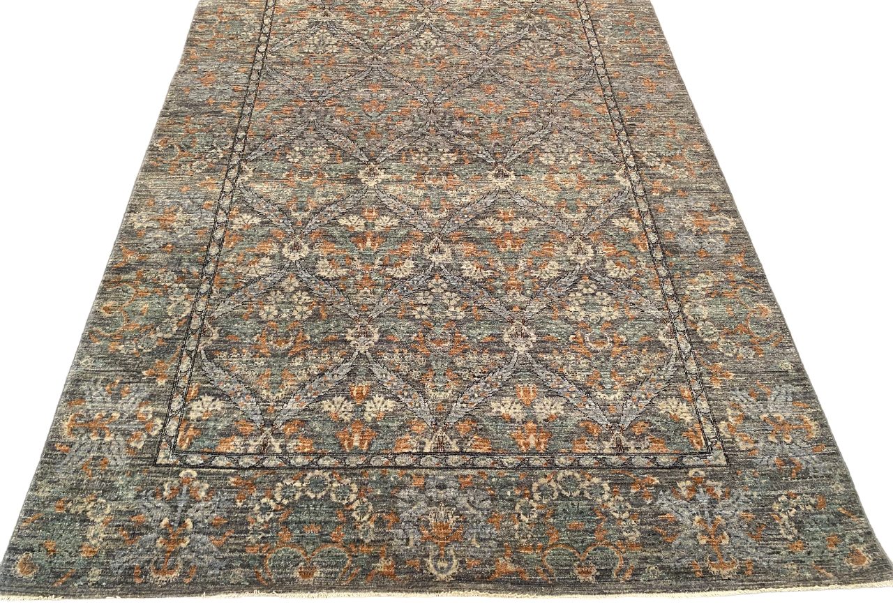 16th century Safavid inspired, Classic design rug, 278x181cm | Rug# 26795