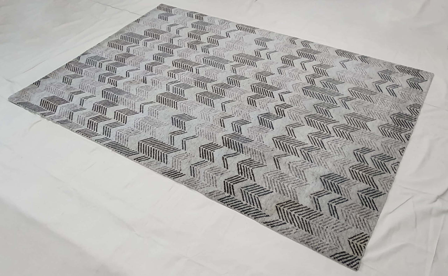 Scandinavian Modern Design 292x200cm | Rug# 30434