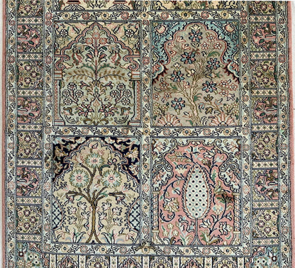 Kashmir Silk Safavid 122x79cm | Rug# 31199