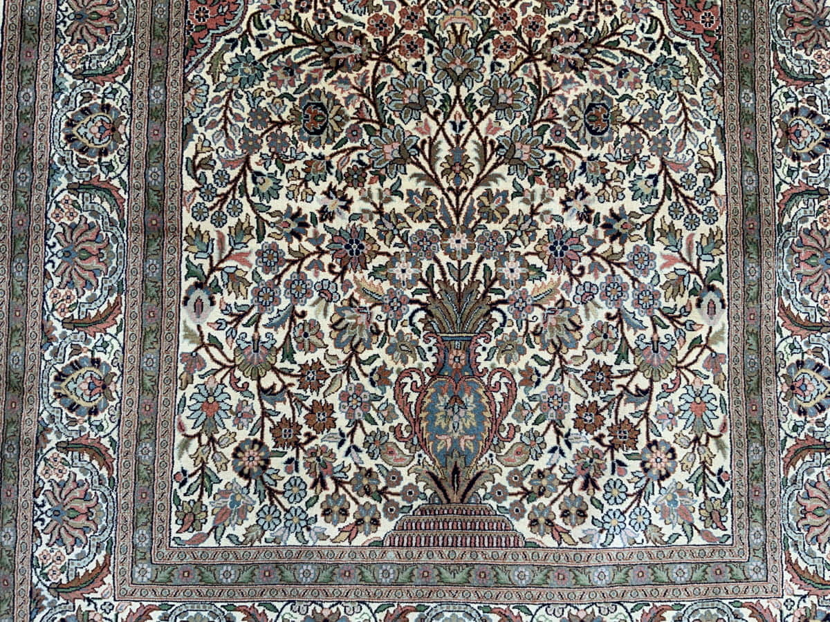 Kashmir Silk Tree-of-Life 185x122cm | Rug# 31210