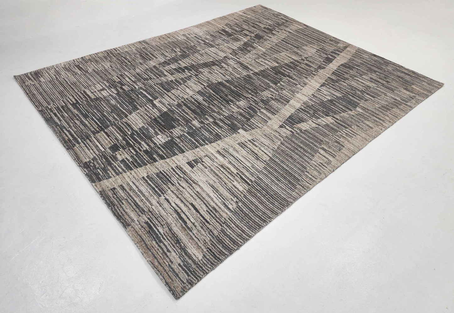 Modern Scandinavian design 304x243cm | Rug# 31338