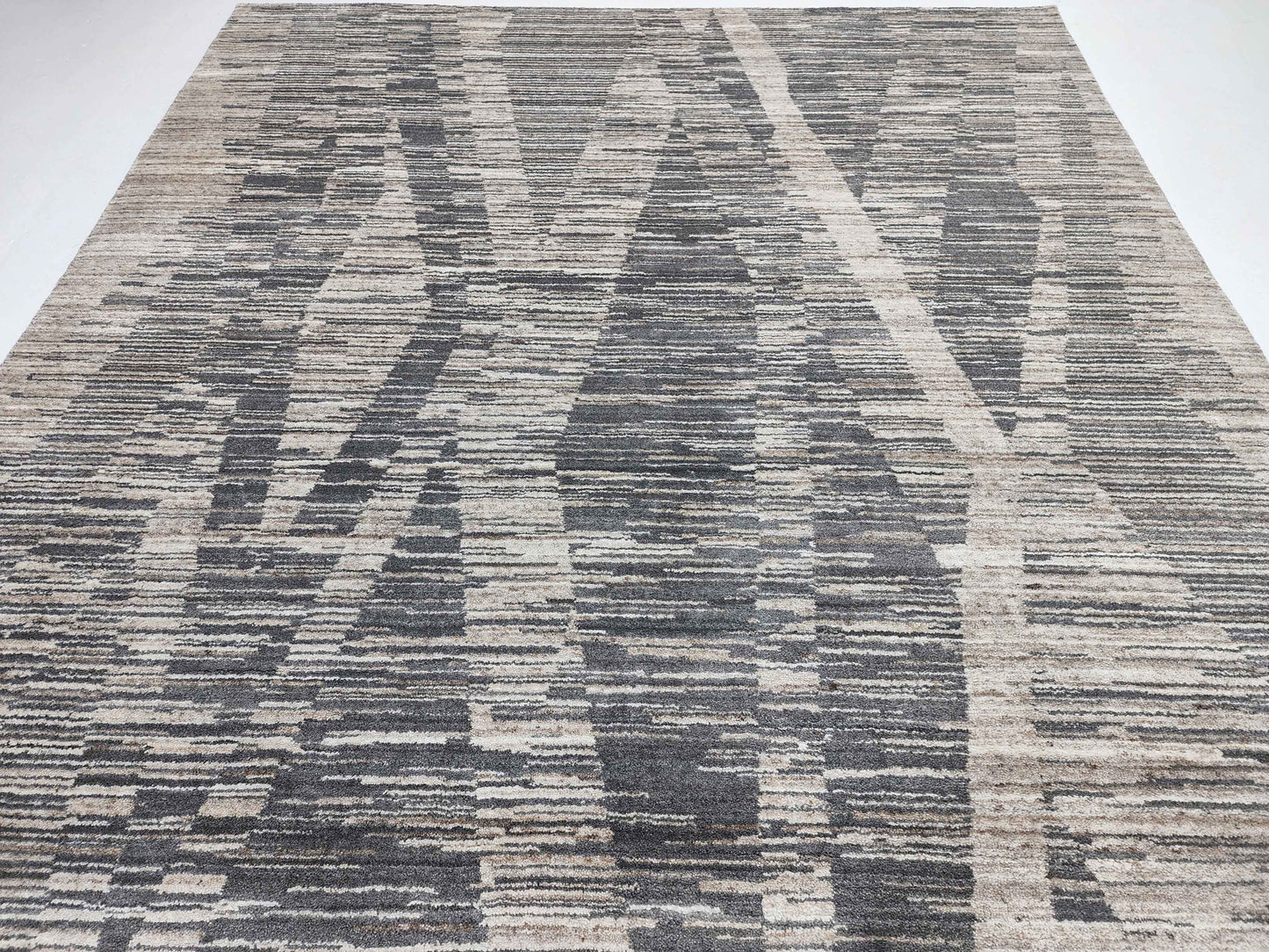 Modern Scandinavian design 304x243cm | Rug# 31338