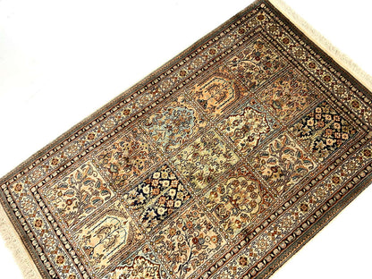 Srinagar Kashmir silk 125x80cm | Rug# 31600