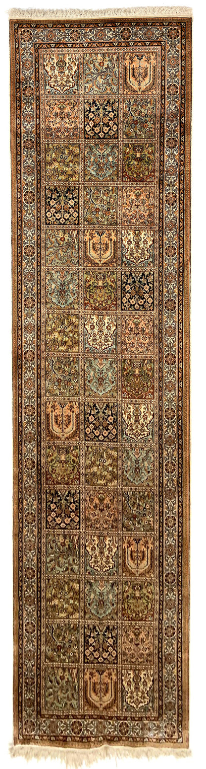 Srinagar Kashmir silk 316x79cm | Rug# 31619